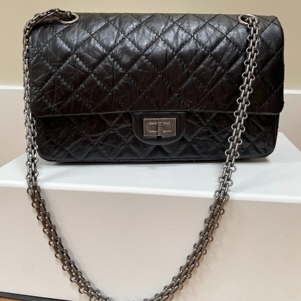 Chanel 2.55